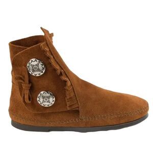 Minnetonka Two Button Brown Boot With Conchos Women's 11